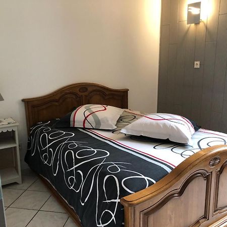 مبيت وإفطار Ougney-Douvot Aux Berges Du Doubs المظهر الخارجي الصورة